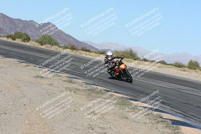 media/Dec-01-2025-Moto Forza (Mon) [[2daa91e15f]]/3-Beginner Group/Session 4 (Turn 10 Inside)/